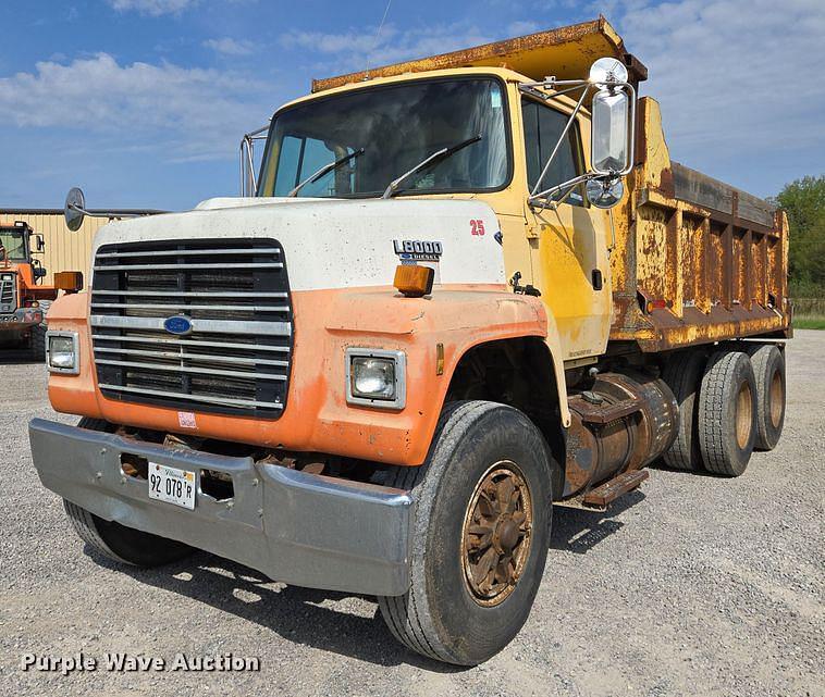 Image of Ford LNT8000 Primary image