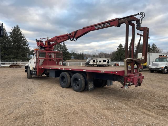 Image of Ford L9000 equipment image 1