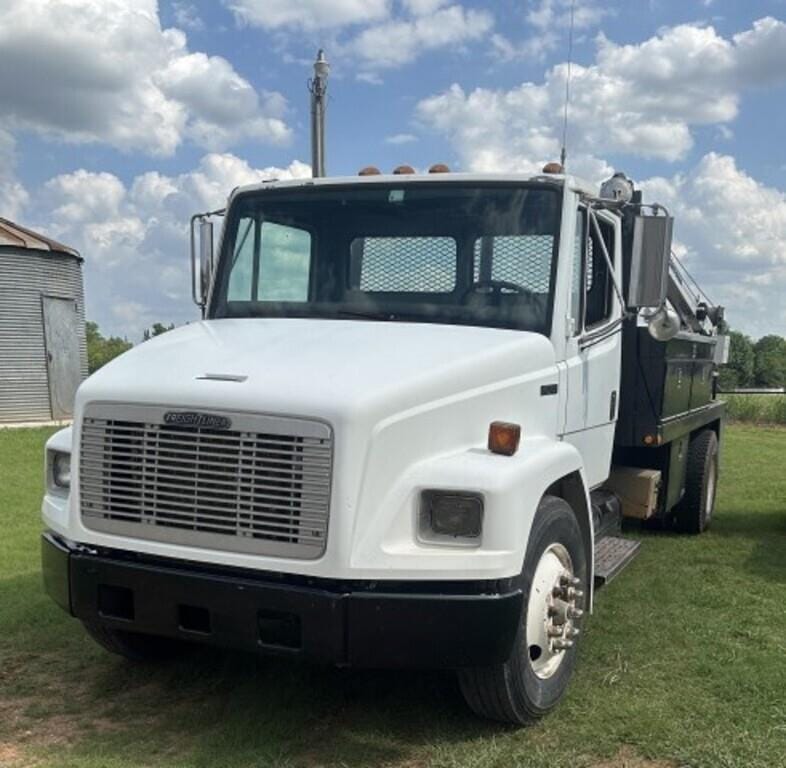 Main image Freightliner FL70