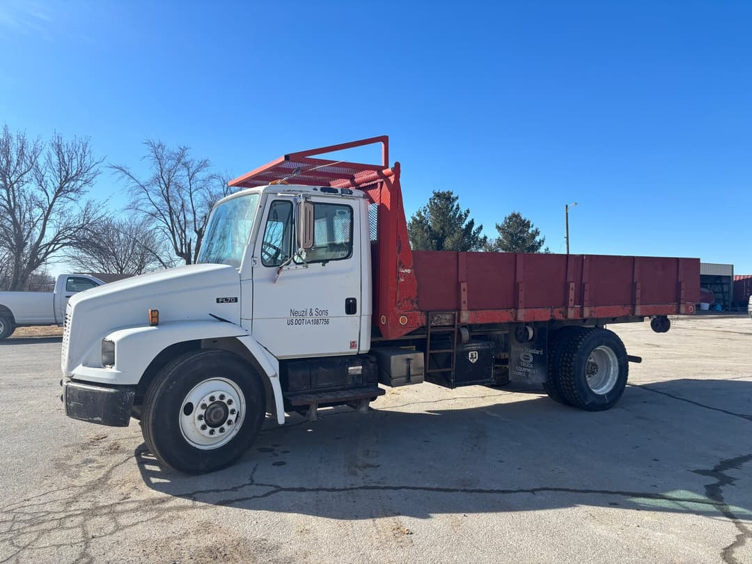 Image of Freightliner FL70 Primary image