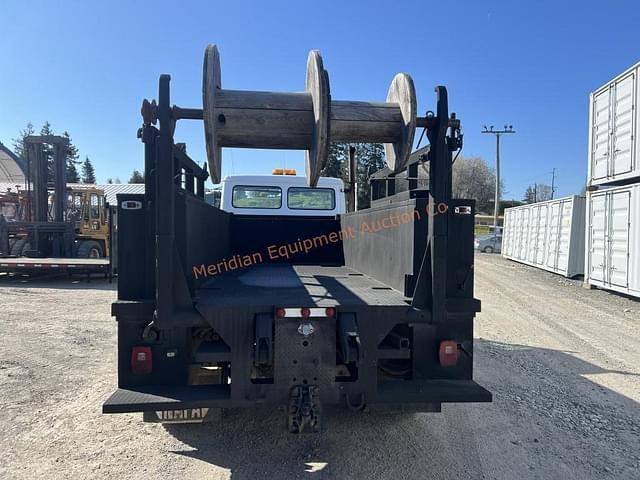 Image of Freightliner FL80 equipment image 4