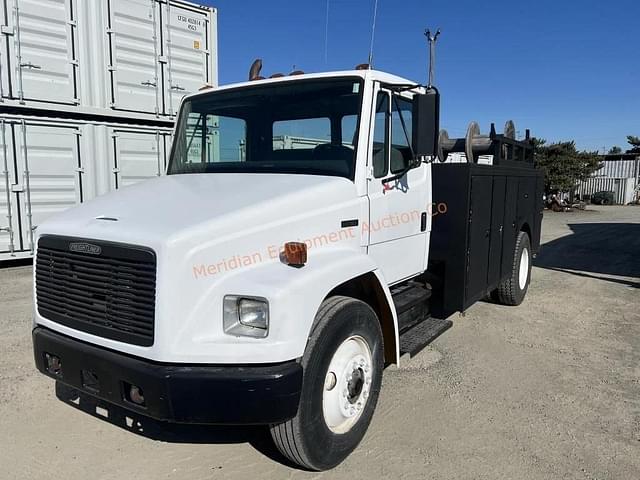 Image of Freightliner FL80 equipment image 1