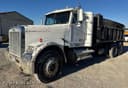 1993 Freightliner FLD Image