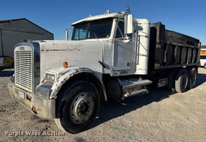 1993 Freightliner FLD Image