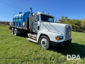 1993 Freightliner FLD120 Image