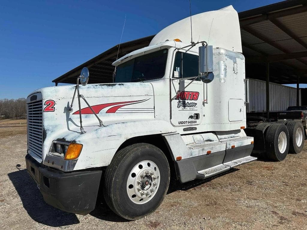 Image of Freightliner FLD120 Primary image