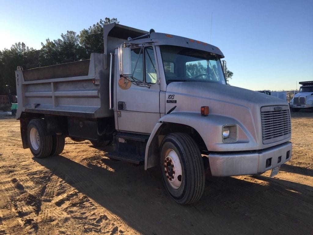 Main image Freightliner FL70