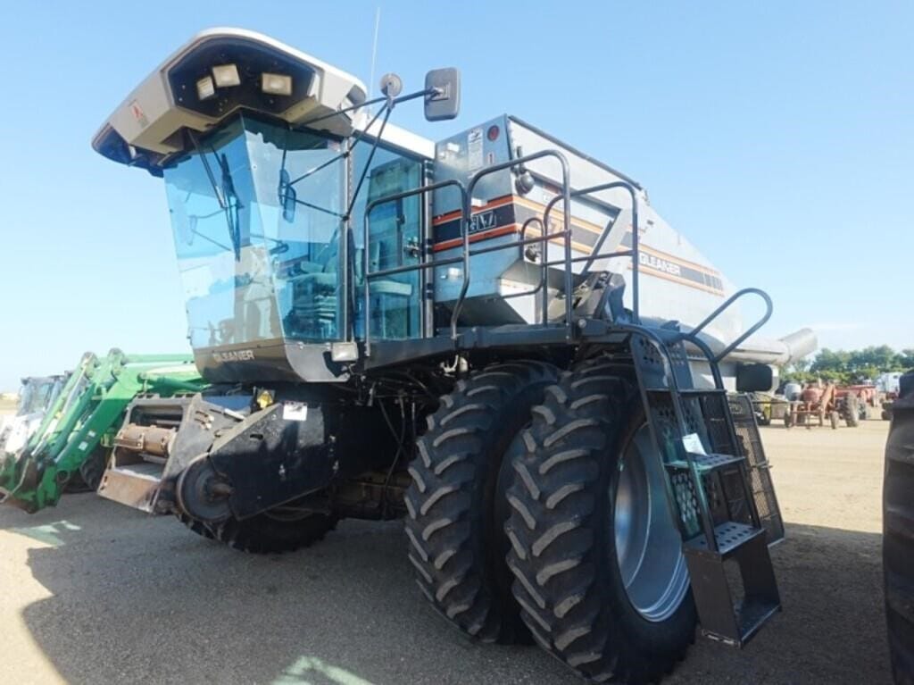 1993 Gleaner R72 Equipment Image0