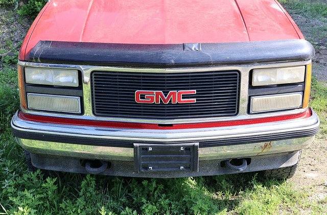 Image of GMC 1500 equipment image 2