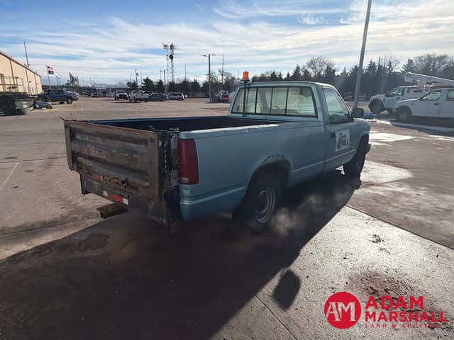 Image of GMC Sierra 1500 equipment image 4