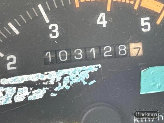 Image of GMC 3500 equipment image 4