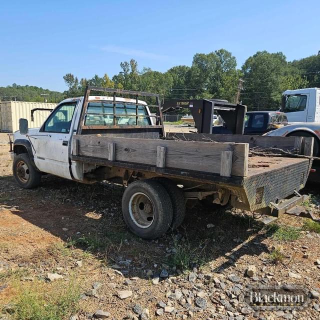 Image of GMC 3500 equipment image 4