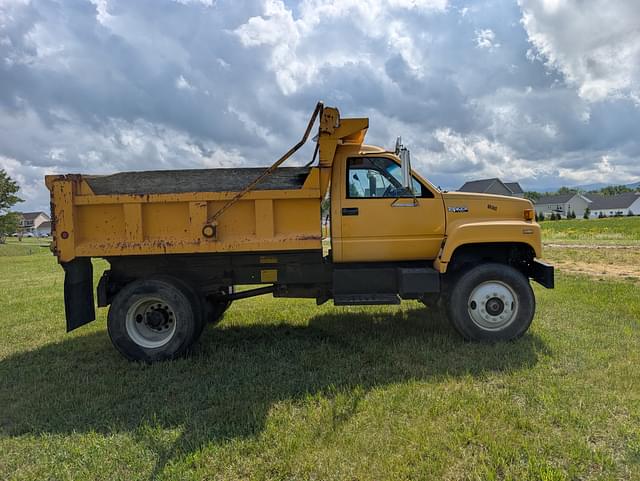 Image of GMC C7000 equipment image 4
