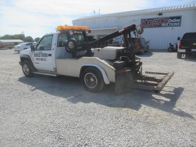 Image of GMC 3500 equipment image 3