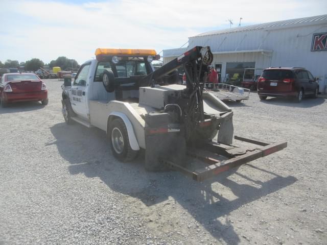 Image of GMC 3500 equipment image 4