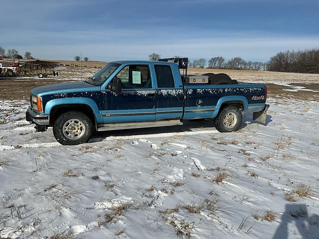 Image of GMC 3500 equipment image 1