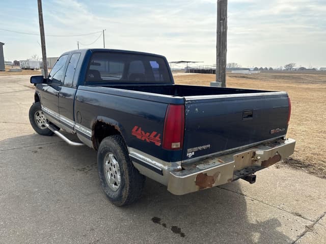 Image of GMC 1500 equipment image 3