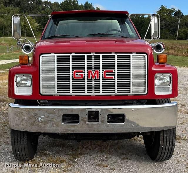 Image of GMC TopKick C6500 equipment image 1