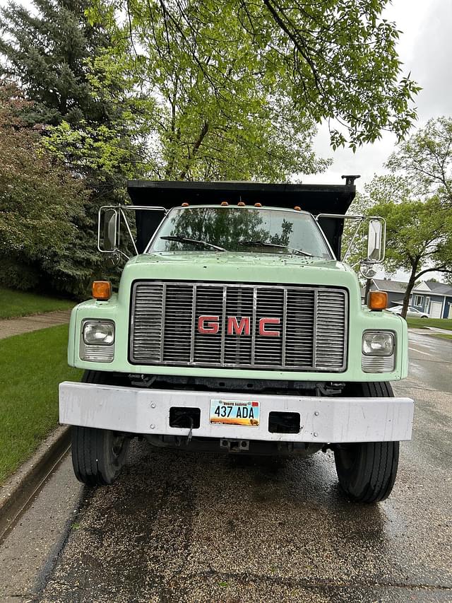 Image of GMC TopKick C6500 equipment image 1