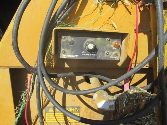 1993 Haybuster H1000 Equipment Image0