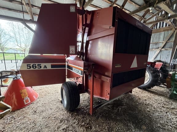 Image of Hesston 565A equipment image 4