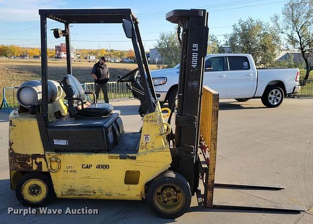 Image of Hyster S40XL equipment image 3