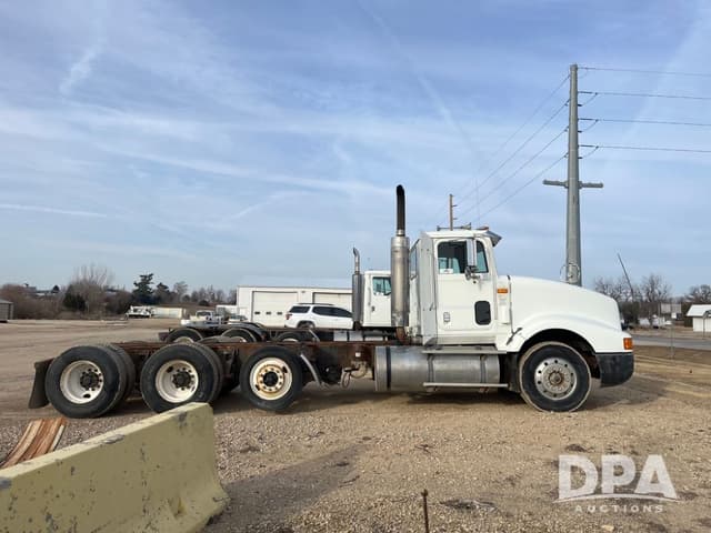 Image of International 9400 equipment image 4