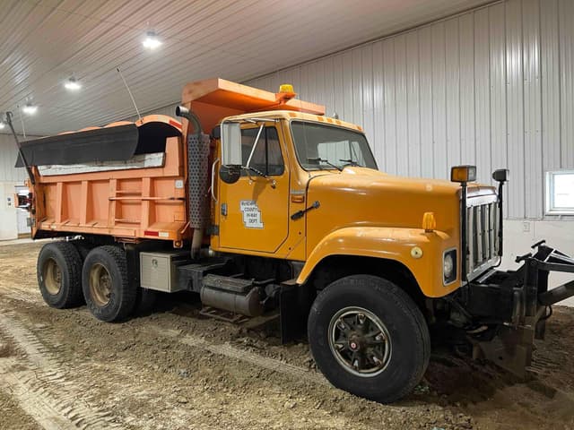 Image of International 2554 equipment image 4