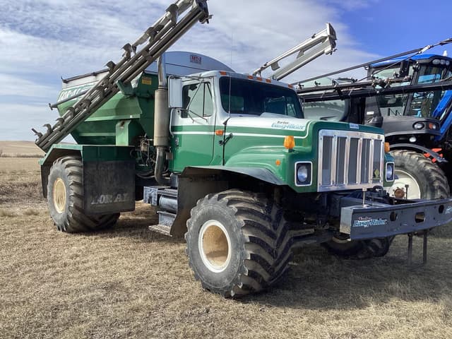 Image of International 2574 equipment image 2