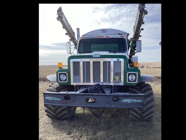 Image of International 2574 equipment image 1