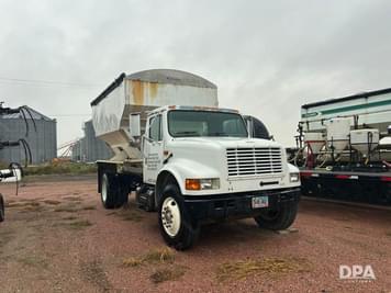 Main image International 4700