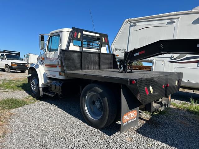 Image of International 4700 equipment image 2