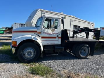 Main image International 4700