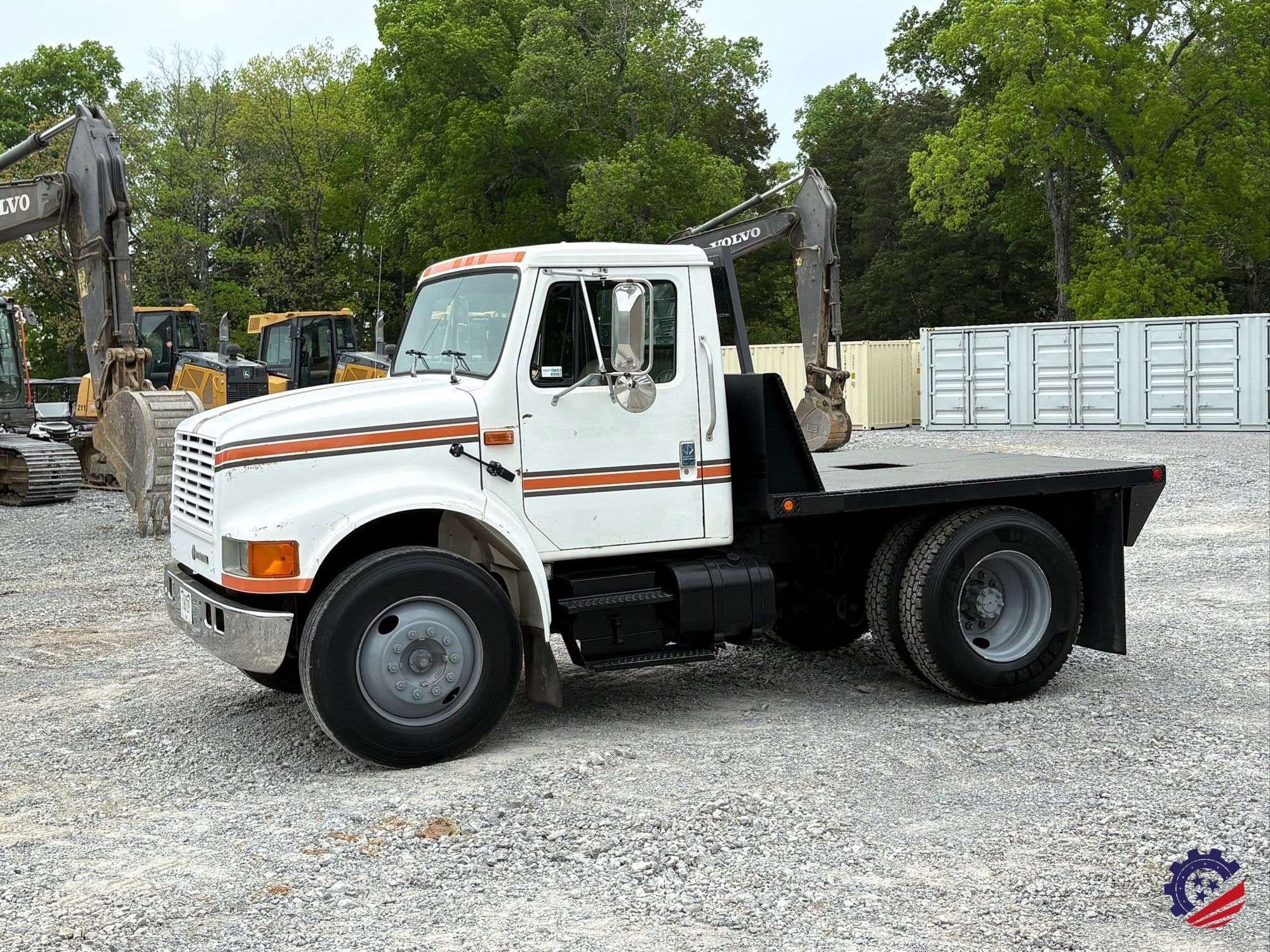 1993 International 4700 Equipment Image0