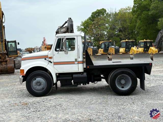 Image of International 4700 equipment image 1