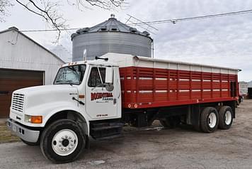 Main image International 4900DT