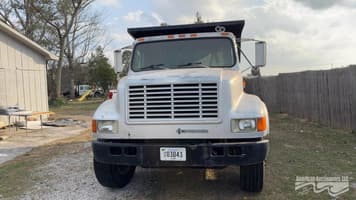 Main image International 4900