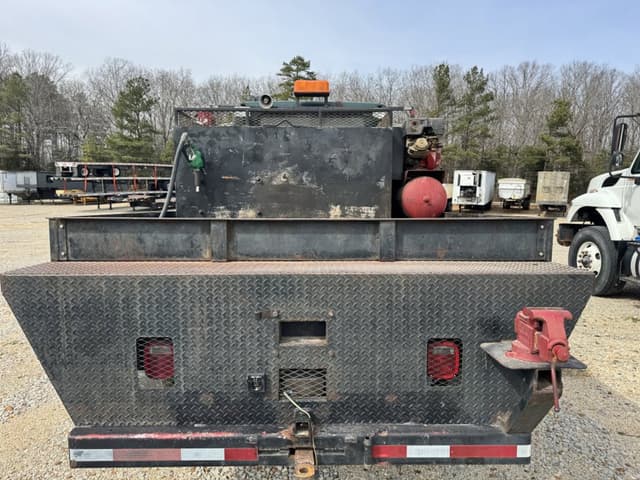 Image of International 8100 equipment image 4