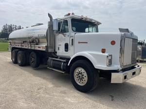 1993 International 9300 Image