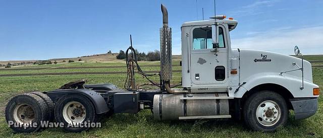 Image of International 9400 equipment image 3