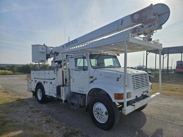 Image of International 4700 equipment image 3