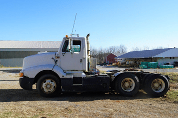 Main image International 8300