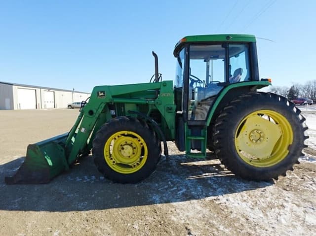Image of John Deere 6400 equipment image 3