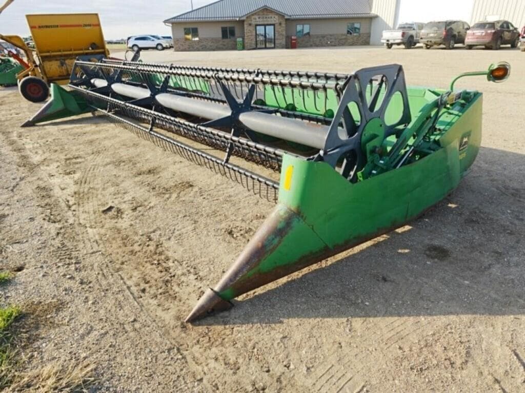 Image of John Deere 925 Primary image