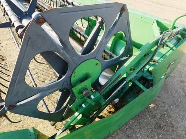 Image of John Deere 925 equipment image 4