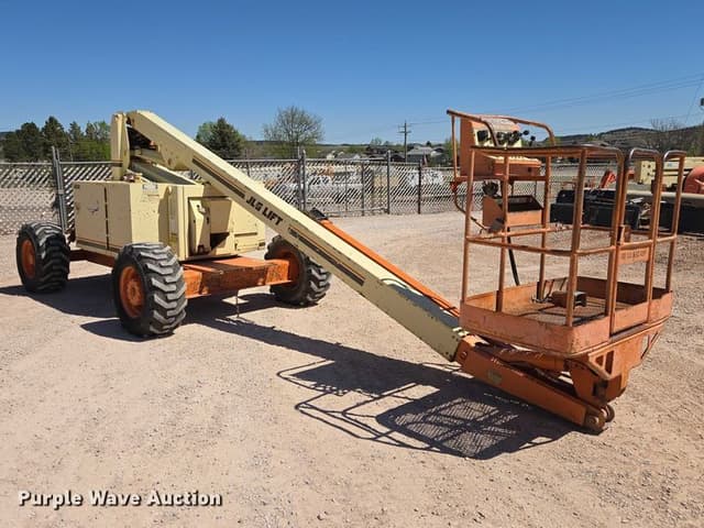 Image of JLG 60HA equipment image 2