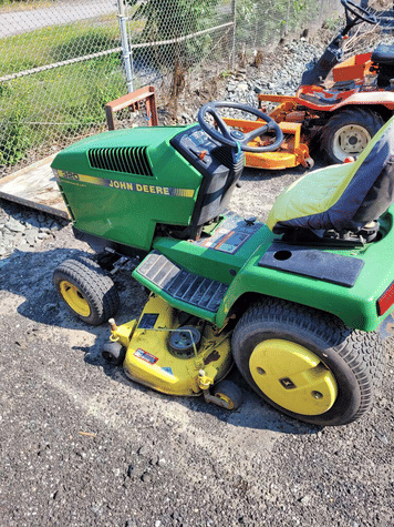Main image John Deere 320