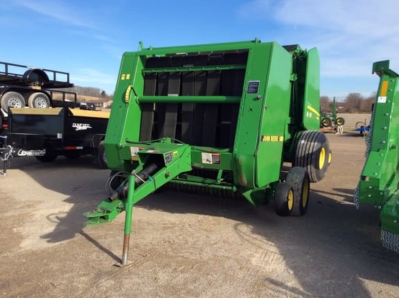 Main image John Deere 375