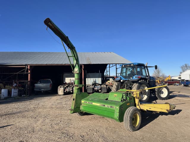 Image of John Deere 3970 equipment image 2