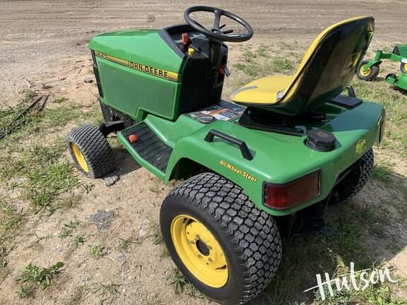 Image of John Deere 425 equipment image 2